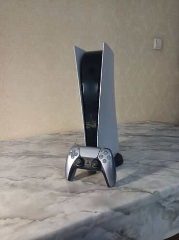 dualsense бишкек: PlayStation 5 (Б/У) + TEKKEN 8 — отличное состояние. Полный комплект