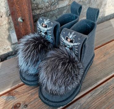 adidas cizme za zimu: Ankle boots, 37