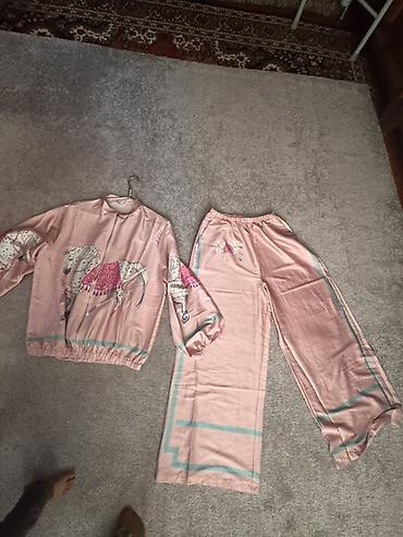 l xl: ✨ Продаю красивый женский костюм ✨ Новый, ни разу не надевала, пришёл — 1
