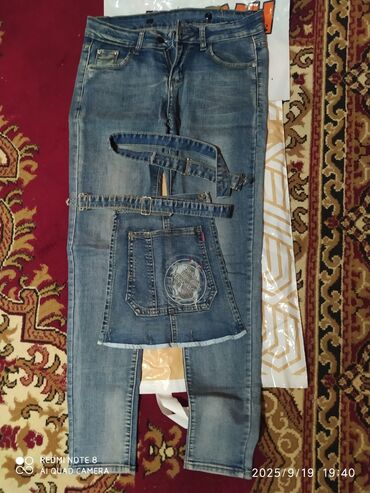 Digər qadın geyimləri: Hər biri ayrı ayrılıxda 7 azn -da lalafo.az — 7 Digər qadın geyimləri: Hər biri ayrı ayrılıxda 7 azn — 7