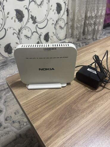 Modemlər və şəbəkə avadanlıqları: Vifi modemi Nokia. Antenasiz.(antena bunlarda olmur) Super ideal