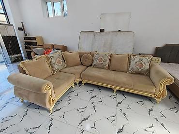 Künc divan 310₼.açılan deyil,bazasızdır.Ölçü 1.90/.2.90. Ünvan