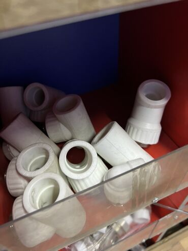 фитинги для пластиковых труб: Муфта, Материал: Пластик