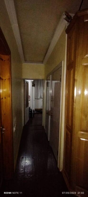 Köhnə tikili: Bakı, Yeni Günəşli Massiv A, 3 otaqlı, Köhnə tikili, 65 kv. m — 8