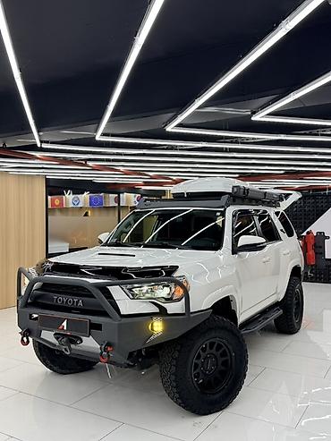 спектра: Toyota 4Runner: 2021 г., 4 л, Бензин, Внедорожник — 1