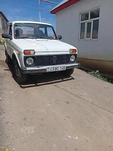 tap az 015: VAZ (LADA) 4x4 Niva: 1.7 l | 2008 il 182679 km Ofrouder/SUV — 1