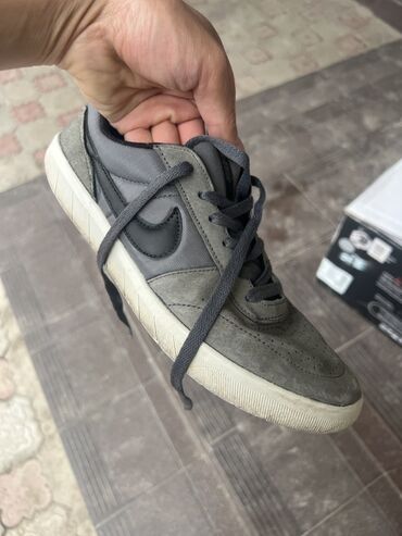 насос для члена: Мужские кроссовки, 41, Nike, Б/у, цвет - Серый, Самовывоз