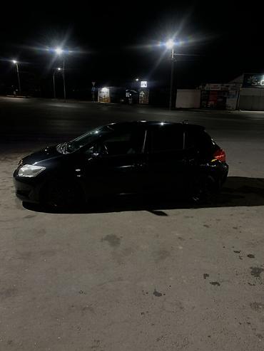 Toyota: Toyota Auris: 2007 г., 1.6 л, Кол менен иштөөчү, Бензин, Хетчбек — 5