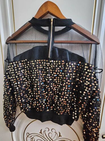 Köynək və bluzalar: Herbiri 5 AZN, YENIDIR -da lalafo.az — 9 Köynək və bluzalar: Herbiri 5 AZN, YENIDIR — 9