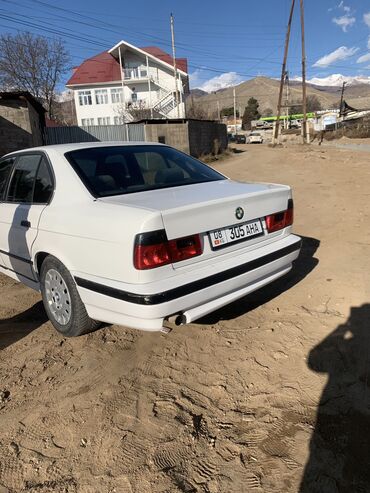 набор ключей форс бишкек: BMW 5 series: 1991 г., 2 л, Механика, Бензин, Седан