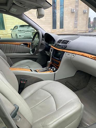 Mercedes-Benz: Mercedes-Benz E 320: 3.2 l | Sedan — 5