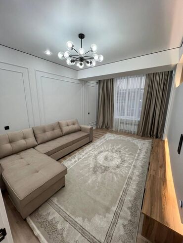 срочно продаю однокомнатную квартиру: 1 бөлмө, 42 кв. м, Элитка, 3 кабат, Дизайнердик ремонт