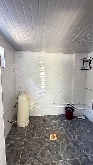 Продажа коттеджей и домов: 🏡✨ Продаётся уютный дом на берегу прекрасного Иссык-Куль ✨🏔️ 📍 Район — 5