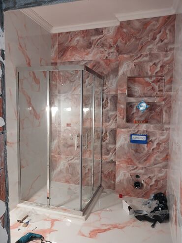 Duş kabinaları, arakəsmələr: Yeni Arakəsmə, Düzbucaqlı, Pulsuz çatdırılma — 25