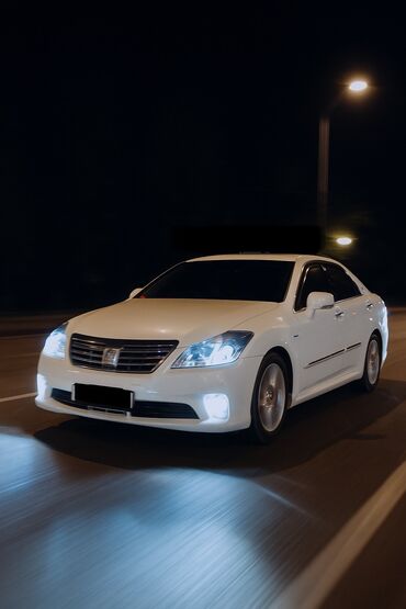 потолок бмв е34: Toyota Crown: 2011 г., 3.5 л, Вариатор, Гибрид, Седан