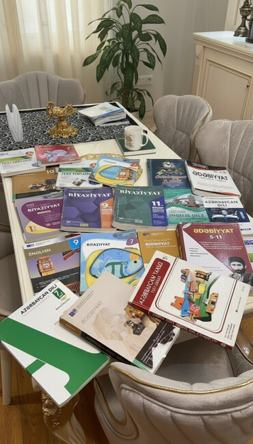 Tədris ədəbiyyatı: Orta məktəb fənləri üzrə dərslik və test vəsaitləri dəsti Məzmun: - — 1