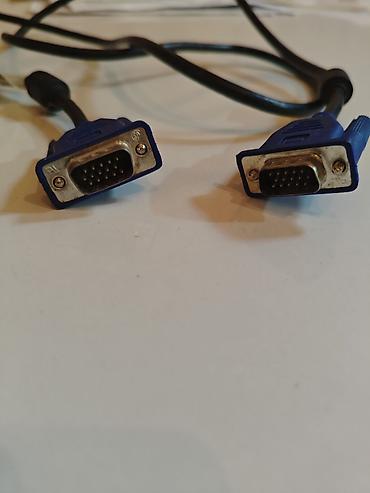 kabeller: VGA (15-pin) kişi–kişi video kabeli - Hər iki ucunda standart 15-pin — 1