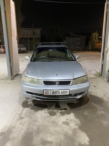 промывка печка авто: Легковой автомобиль седан, серебристый цвет кузова. Четырёхдверная