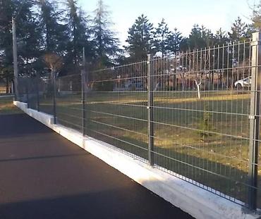 Proizvodi od rolovanog metala, metalni kanali: Panel 2d 143x250 6/5/6 mm cink+pvc akcija. Panelna ogradafence system — 8