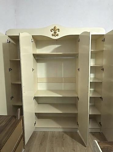 Мебель для дома: Двуспальная кровать, Шкаф, Трюмо, 2 тумбы, Б/у — 7