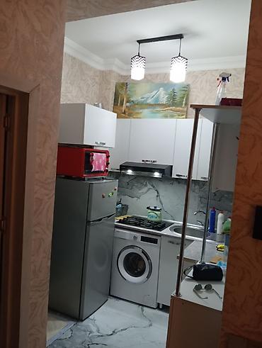 mebel shkaf: Hər şərait li ev kirayə verilir Mətbəx: - Ağ rəngli modul mətbəx — 1