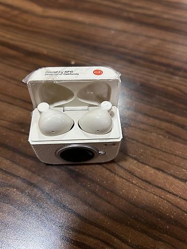 iphone 17 pro max lalafo: TWS simsiz qulaqlıq – “Sound by KFG, Designed in California” qeydli — 1