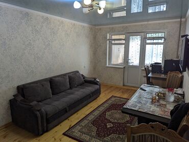 сниму квартиру в городе кара балте: 3 комнаты, 58 м², 104 серия, 1 этаж, Косметический ремонт