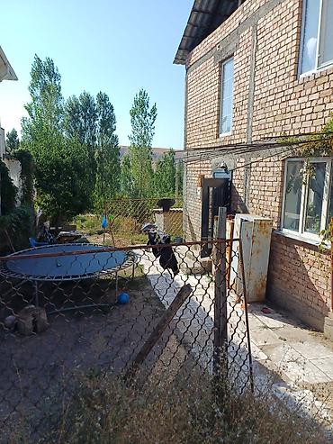 бир: Продаётся кирпичный загородный дом с участком и садом. 250$ Можно — 3