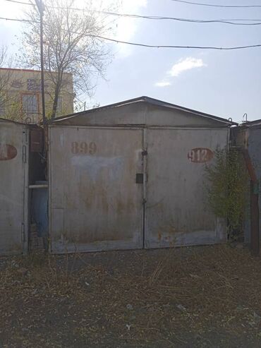 гараж репина: 18 м², Металлический