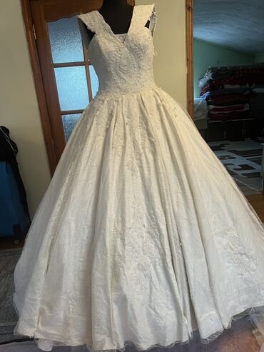 Свадебные платья: Свадебные платья — 2