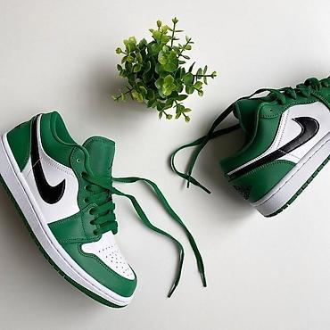 Женская обувь: Кроссовки, 40, Nike, Новый, цвет - Зеленый, Платная доставка — 1