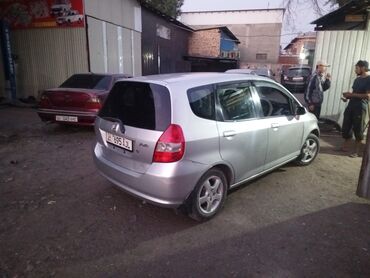 авто с последующим выкупом бишкек фит: Honda Fit: 2001 г., 1.3 л, Автоматтык, Бензин, Хетчбек