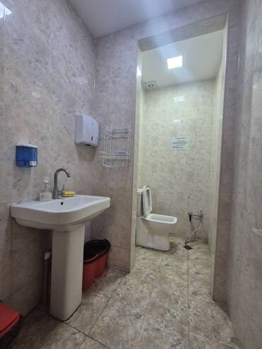 Ofislər: Xətai metrosuna piyada məsafədə. Xətai Rayonu, Heydər Əliyev, 8 -da lalafo.az — 24 Ofislər: Xətai metrosuna piyada məsafədə. Xətai Rayonu, Heydər Əliyev, 8 — 24