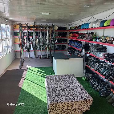 Посуточная аренда квартир: 3 комнаты, Постельное белье, Парковка, Бронь — 9