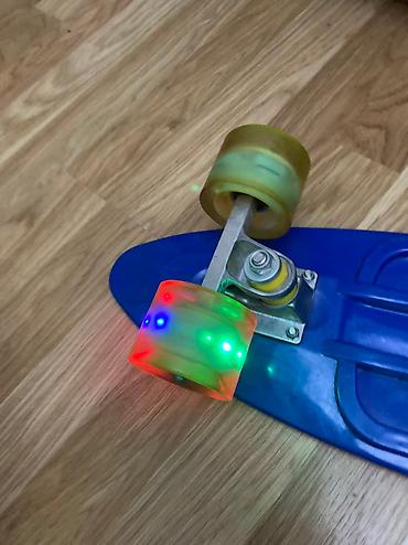 Skeytbordlar: Əla skeadboard əla vəziyyətdə 2-3 dəfə sürülüb bütün təkərlərin işığı — 3