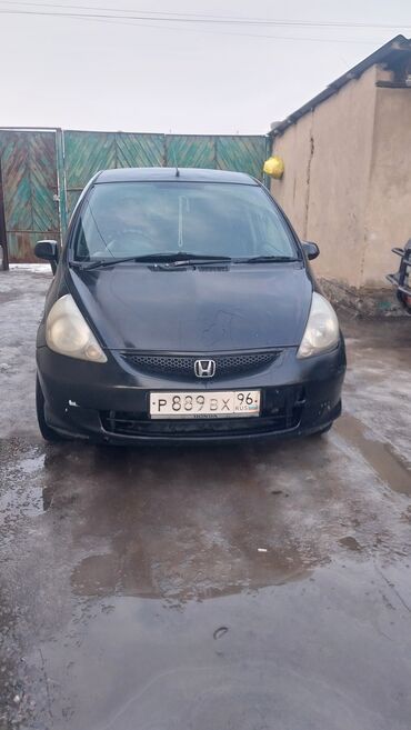 авто шевралет: Honda Fit: 2003 г., 1.3 л, Вариатор, Бензин, Хэтчбэк