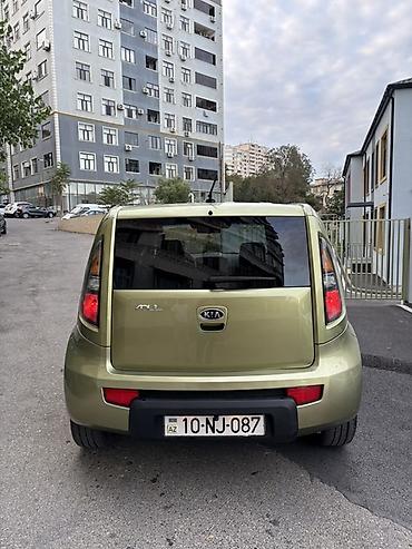 hetçbek: Kia Soul: 2 l | 2011 il Hetçbek — 5