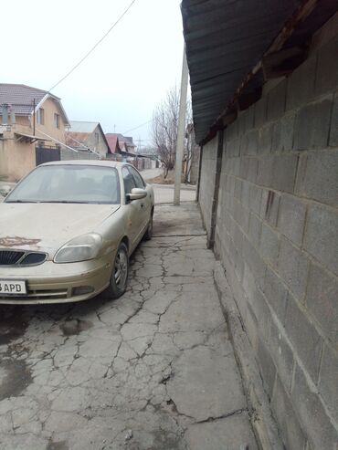 авто мир: Daewoo Nubira: 1999 г., 1.5 л, Механика, Бензин, Седан