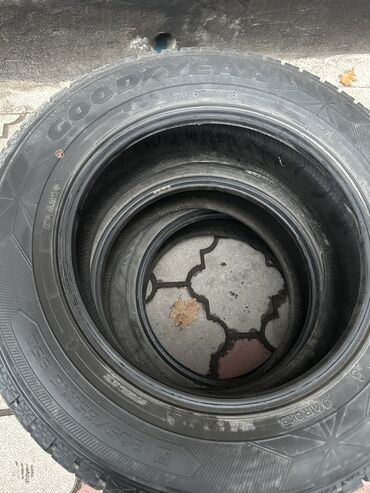 Шины: Шины 205 / 65 / R 16, Зима, Б/у, Комплект, Легковые, Япония, GoodYear