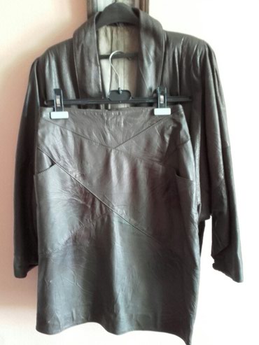 ženski kompleti suknja i sako: XL (EU 42), Jednobojni, bоја - Zelena