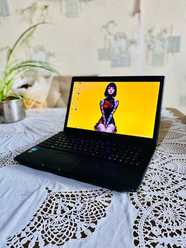 Boşqablar: İşlənmiş ASUS ProArt, 15.6 ", Intel Core i7, 256 GB, Ünvandan götürmə, Pulsuz çatdırılma, Ödənişli çatdırılma
