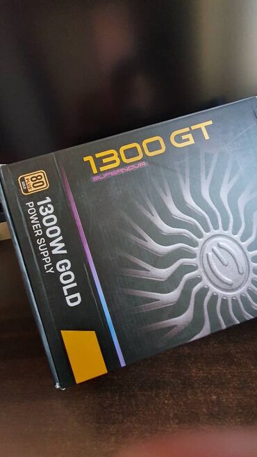 Operativ yaddaş (RAM): Qida bloku EVGA, > 1000 W, İşlənmiş