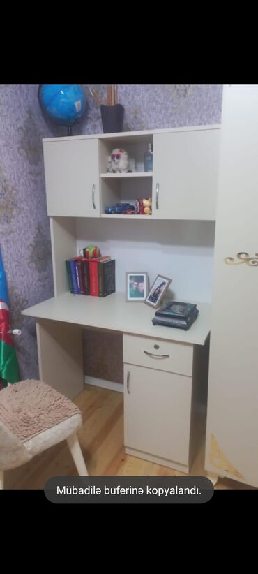 Masa və oturacaq dəstləri: Oğlan və qız üçün, İşlənmiş, Yazı masası