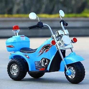 zara bebe: Motor na akumulator Delfino Police Plavi – DEL-995-B-230 Opis: - — 2