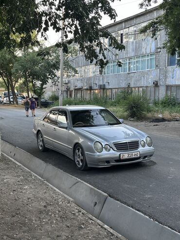 Mercedes-Benz: Mercedes-Benz 320: 2002 г., 3.2 л, Автомат, Газ, Седан