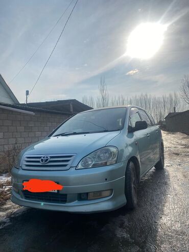 Toyota: Toyota Ipsum: 2002 г., 2.4 л, Автомат, Гибрид, Минивэн