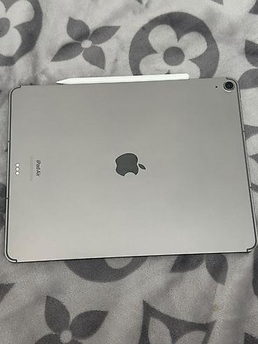 смарт чсы: Планшет, Apple, память 256 ГБ, 12" - 13", Wi-Fi, Б/у, Классический цвет - Серый — 1