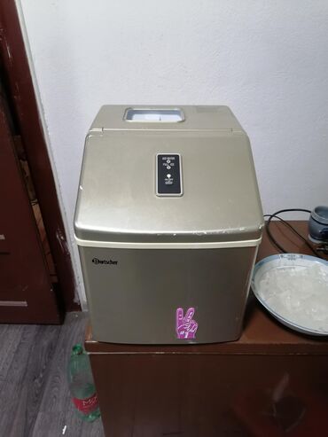 Ostali kuhinjski aparati: Bartscher aparat za led – kompaktni kućni proizvođač kockica leda - — 8
