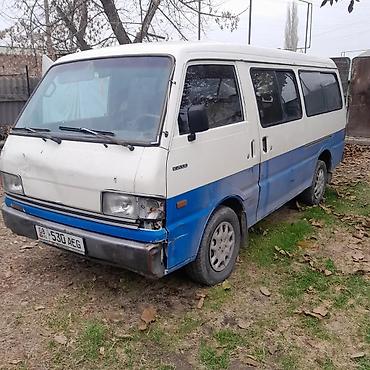 плафон на спринтер: Mazda BONGO: 1985 г., Бус — 1