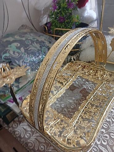 sine sekli: Qızılı rəngdə dekorativ şirniyyat/süfrə sinisi - Material: metal — 4